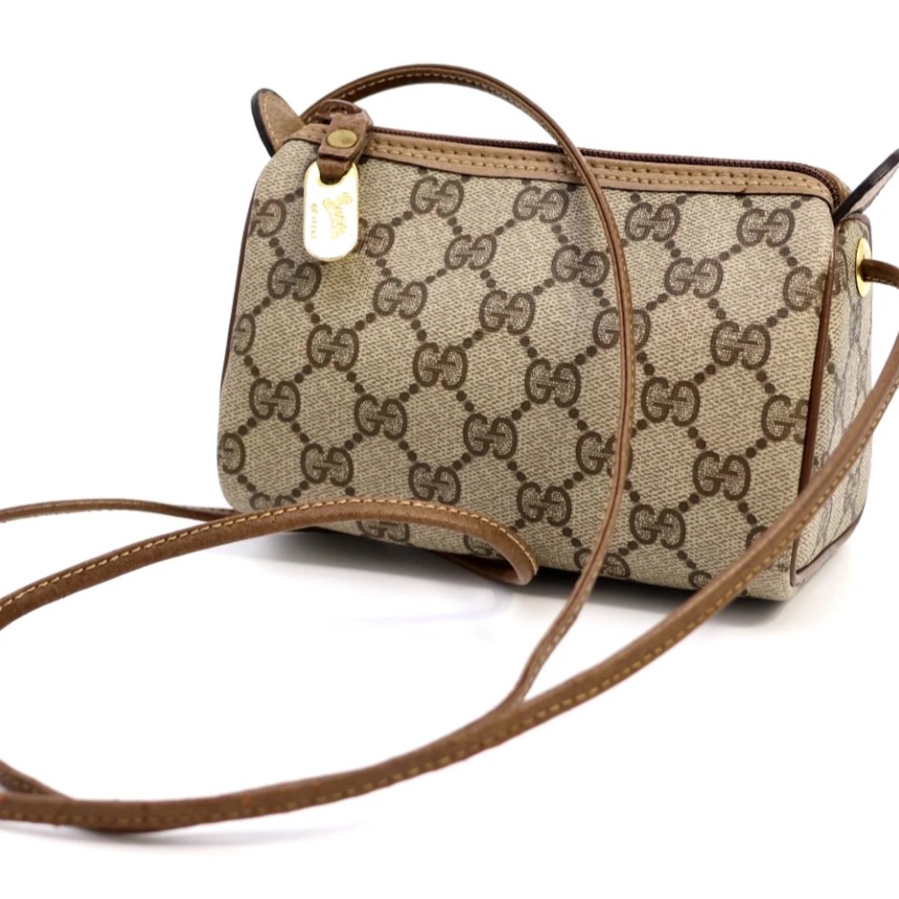 Authentic vintage Gucci GG supreme Mini crossbody